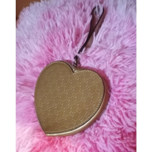 AUTHENTIC 💯% Gucci Heart Shape Coin Purse with Dust Bag - Picture 10 of 14